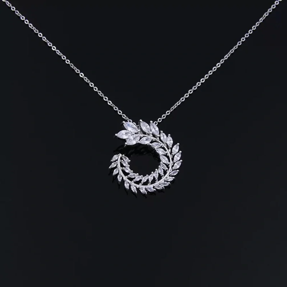 New Women’s Luxury 925 Silver Diamond Pendant Necklace - Picture 4 of 5
